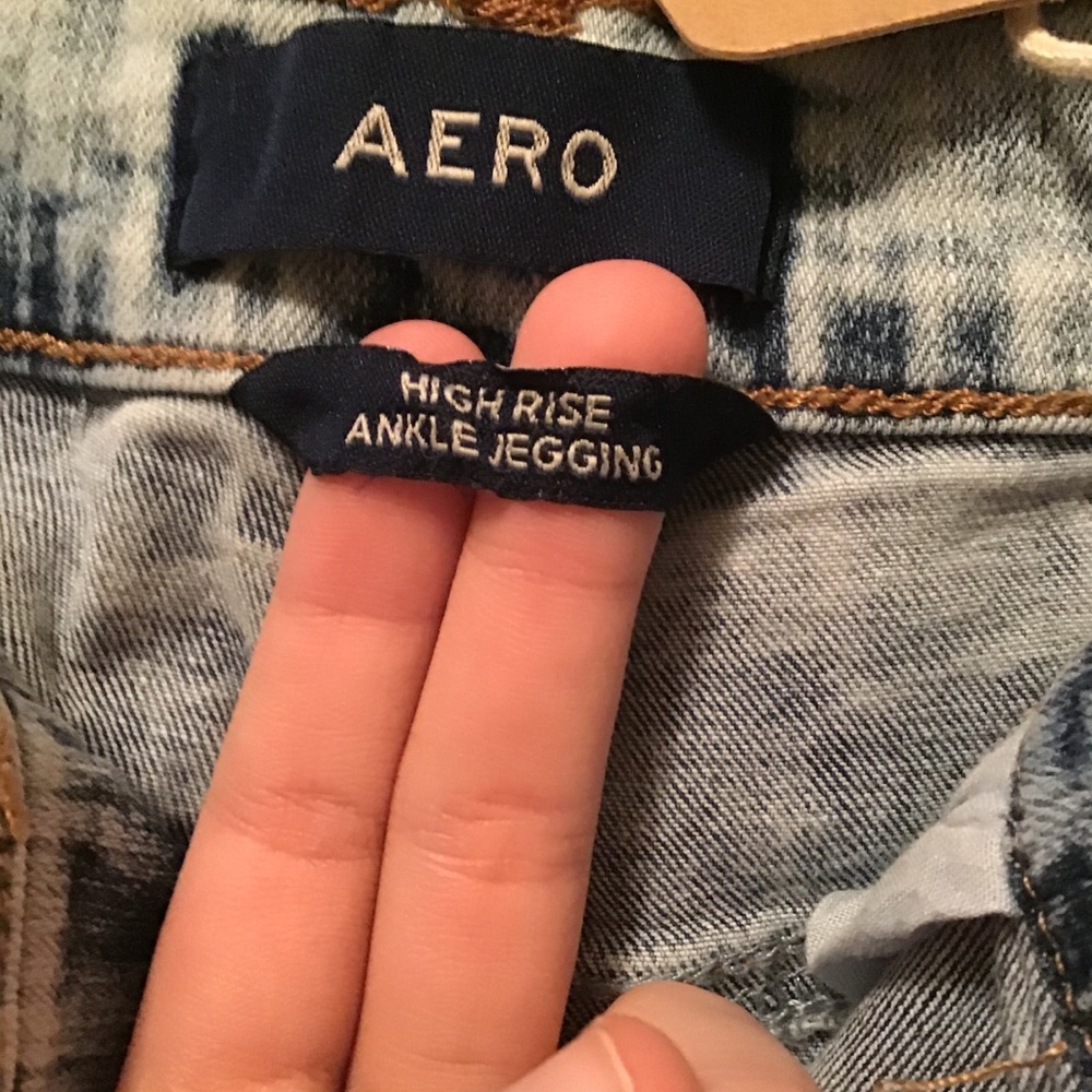 Aeropostale High Rise Jeans - Picture 3 of 5